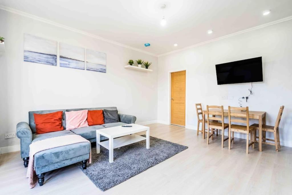 Beautiful Flat With Free Parking Daire Birmingham Dış mekan fotoğraf