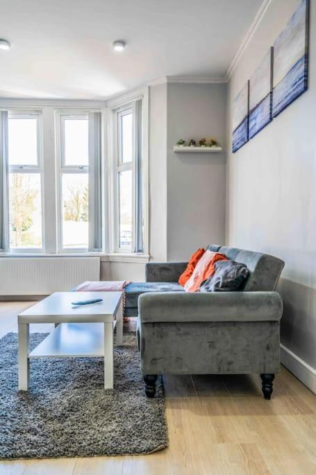 Beautiful Flat With Free Parking Daire Birmingham Dış mekan fotoğraf
